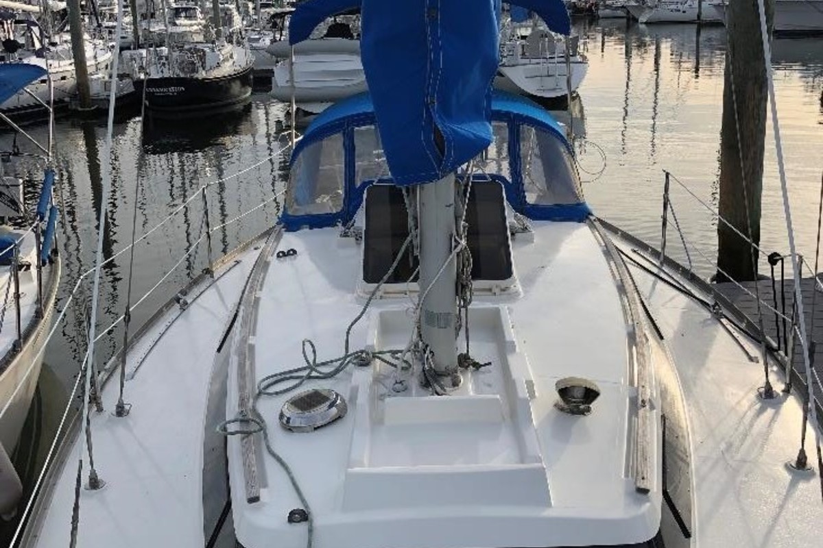1975 Dufour 31, 13