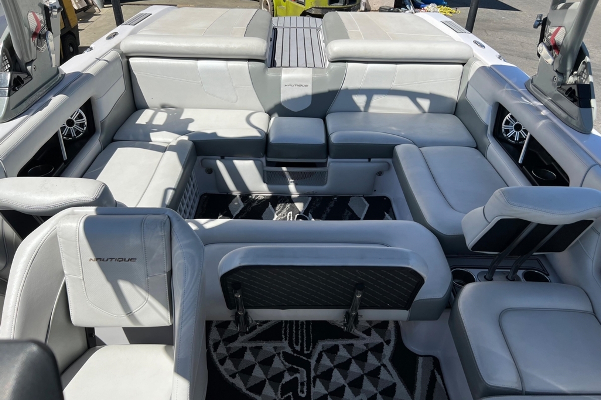 2012 Nautique Super Air Nautique 230, 8