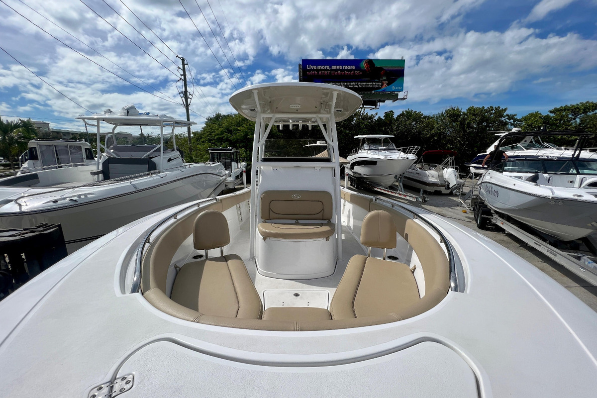 2015 Sportsman Boats Heritage 251, 10