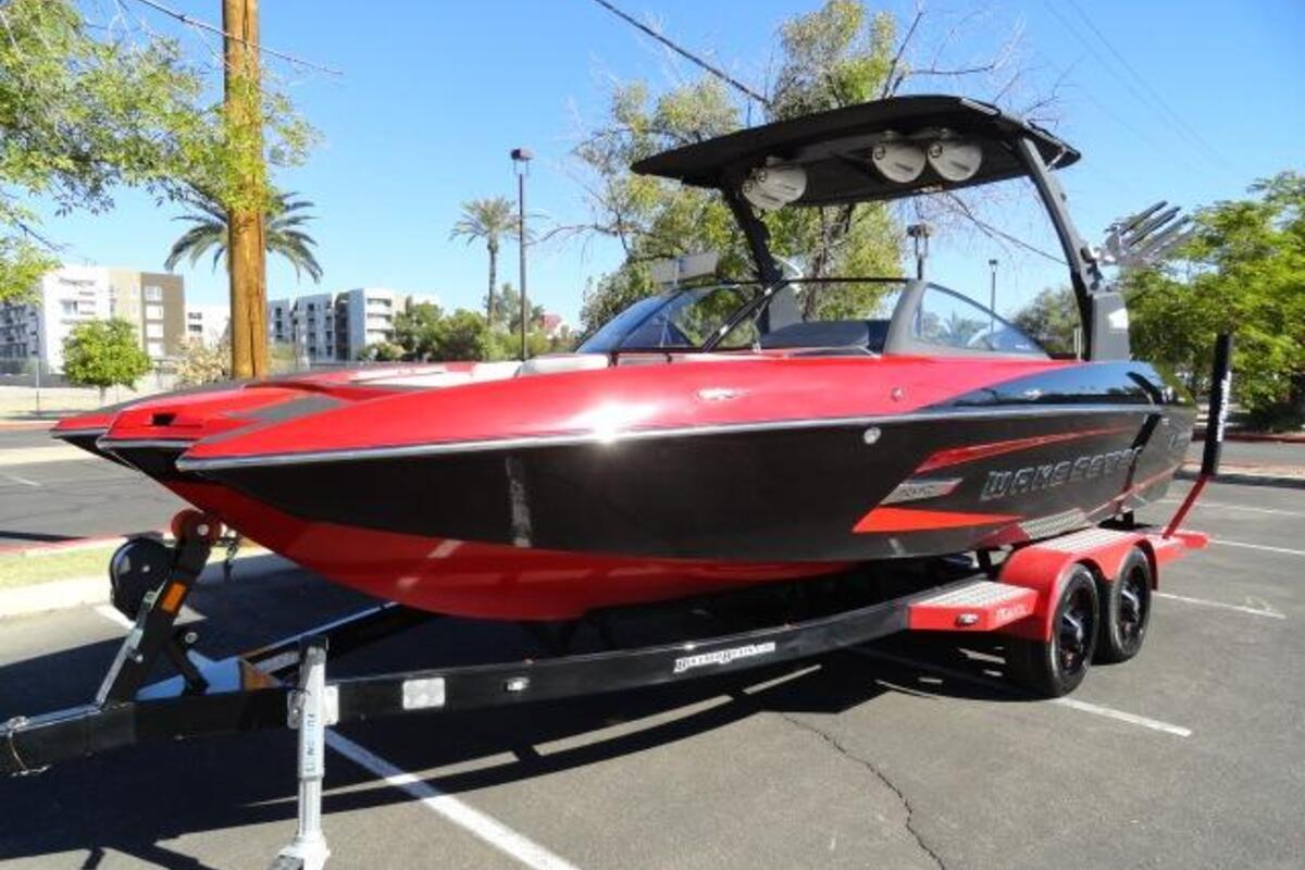 2015 Malibu Wakesetter 22 MXZ, 1