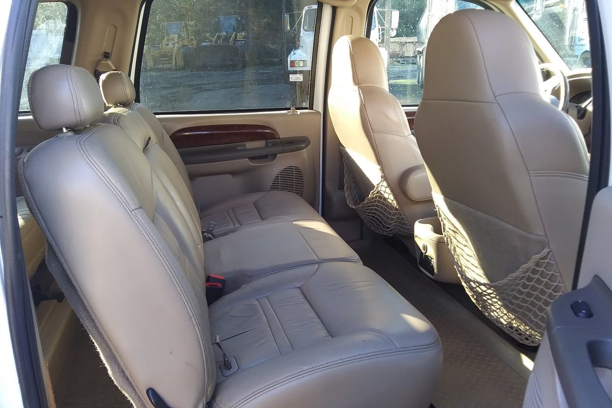 2000 Ford Excursion, 4