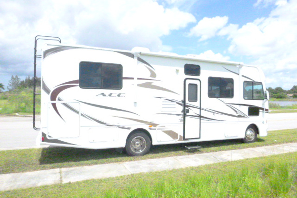 2013 THOR Ace 29.1, 16