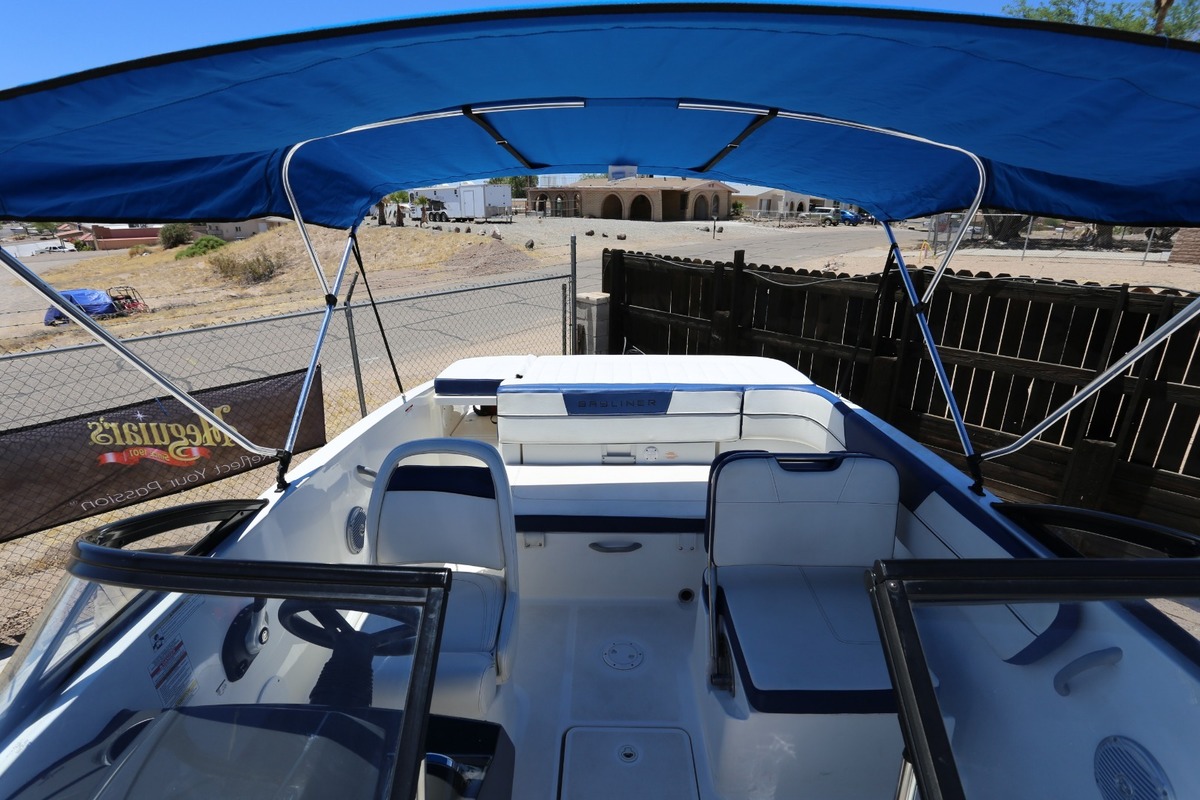 2016 Bayliner VR5, 14