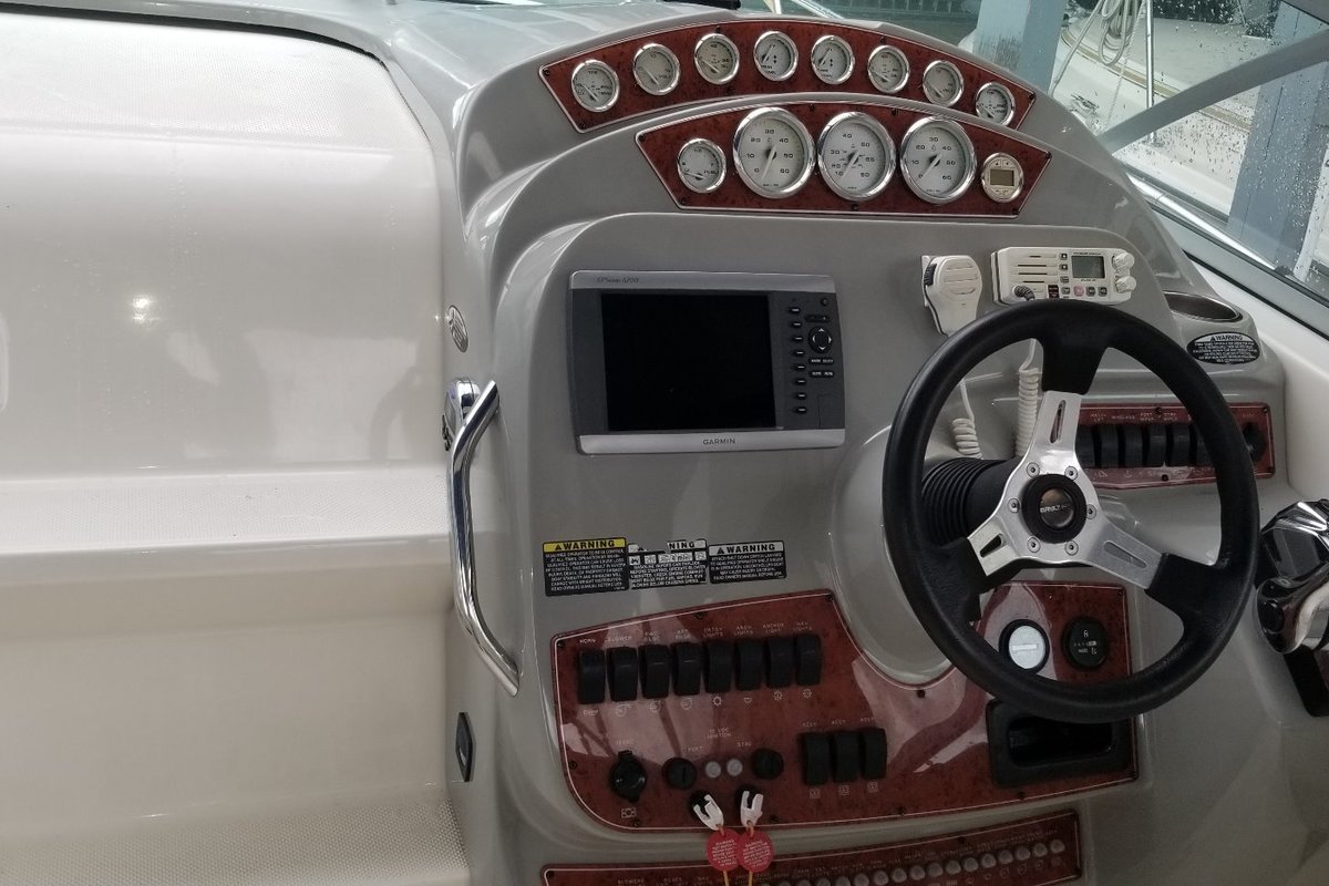 2008 Bayliner 300 SB, 9