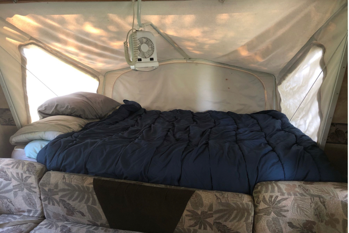 2008 Jayco Jayfeather X23B White with blue and biege trim, 12