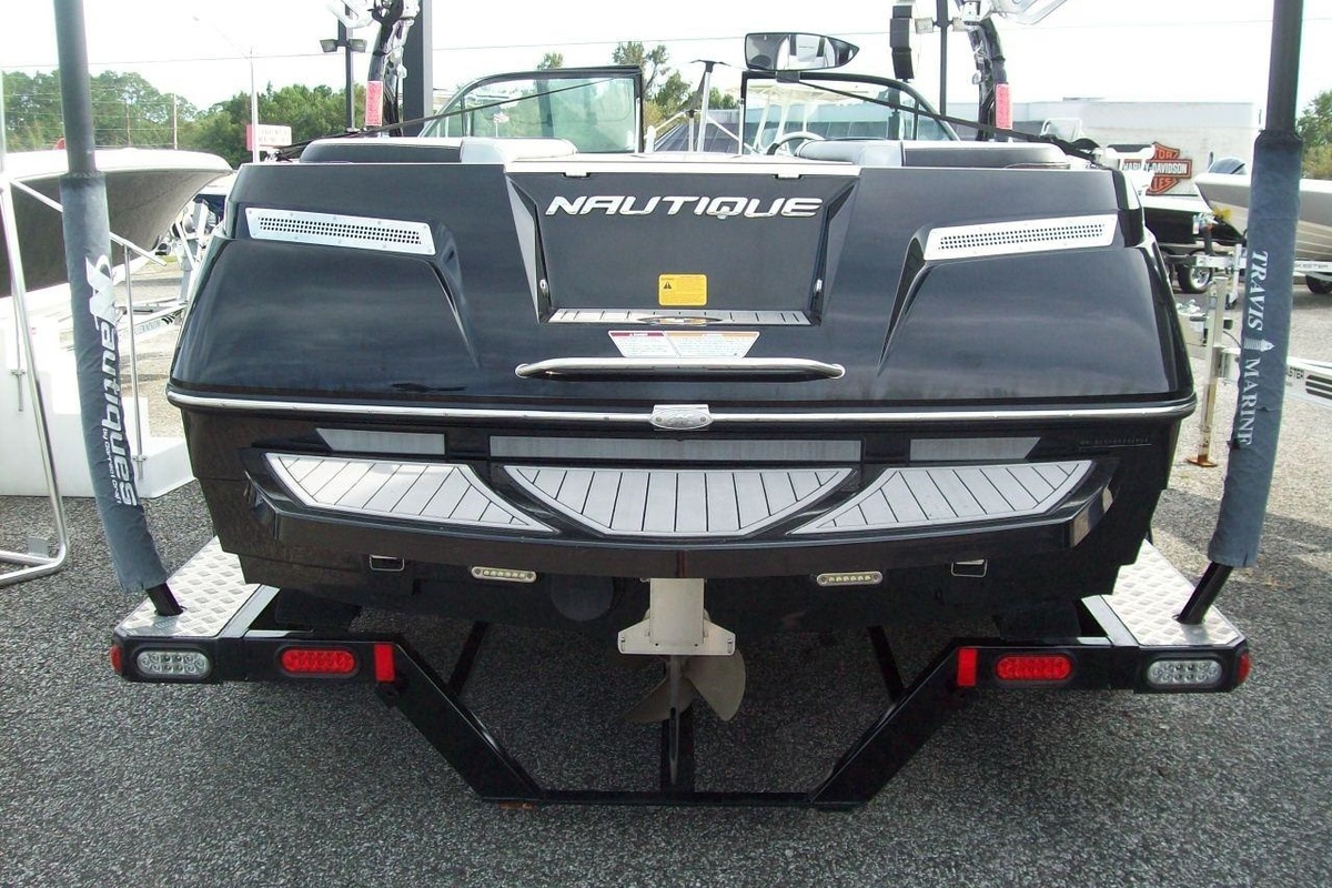2011 Correct Craft Sport Nautique 200, 7