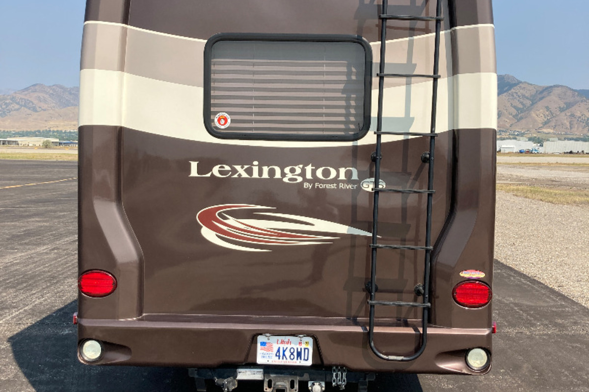 2013 Forest River Lexington 283 GTS, 4