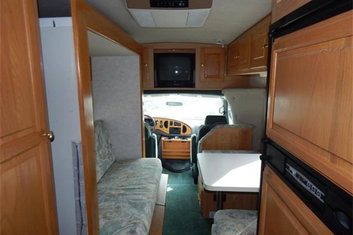 2003 PHOENIX CRUISER M-2350 SO, 3