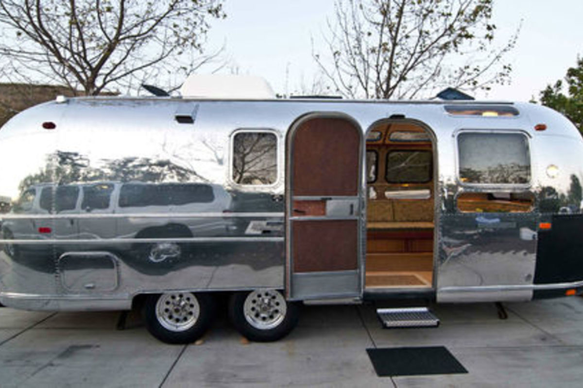 1970 Airstream Caravanner Land Yacht, 13