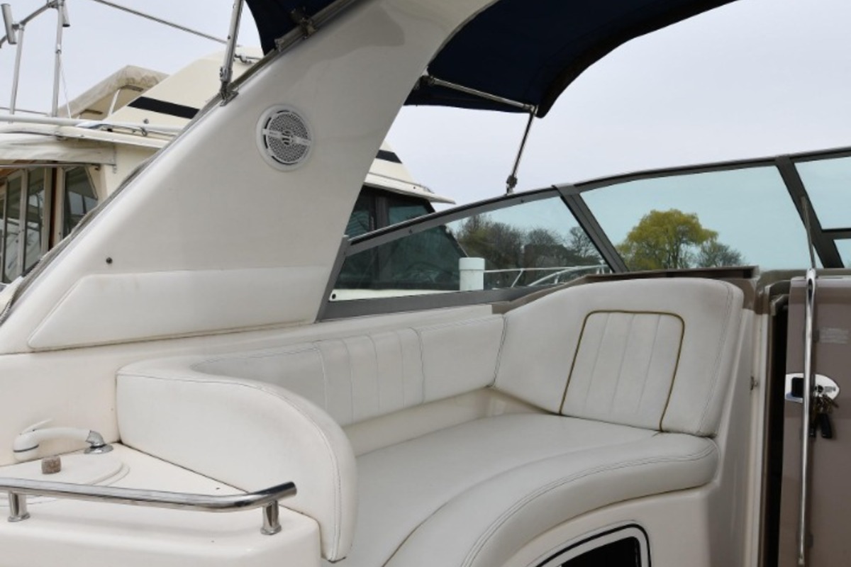 2001 Sea Ray 290 Sundancer, 14