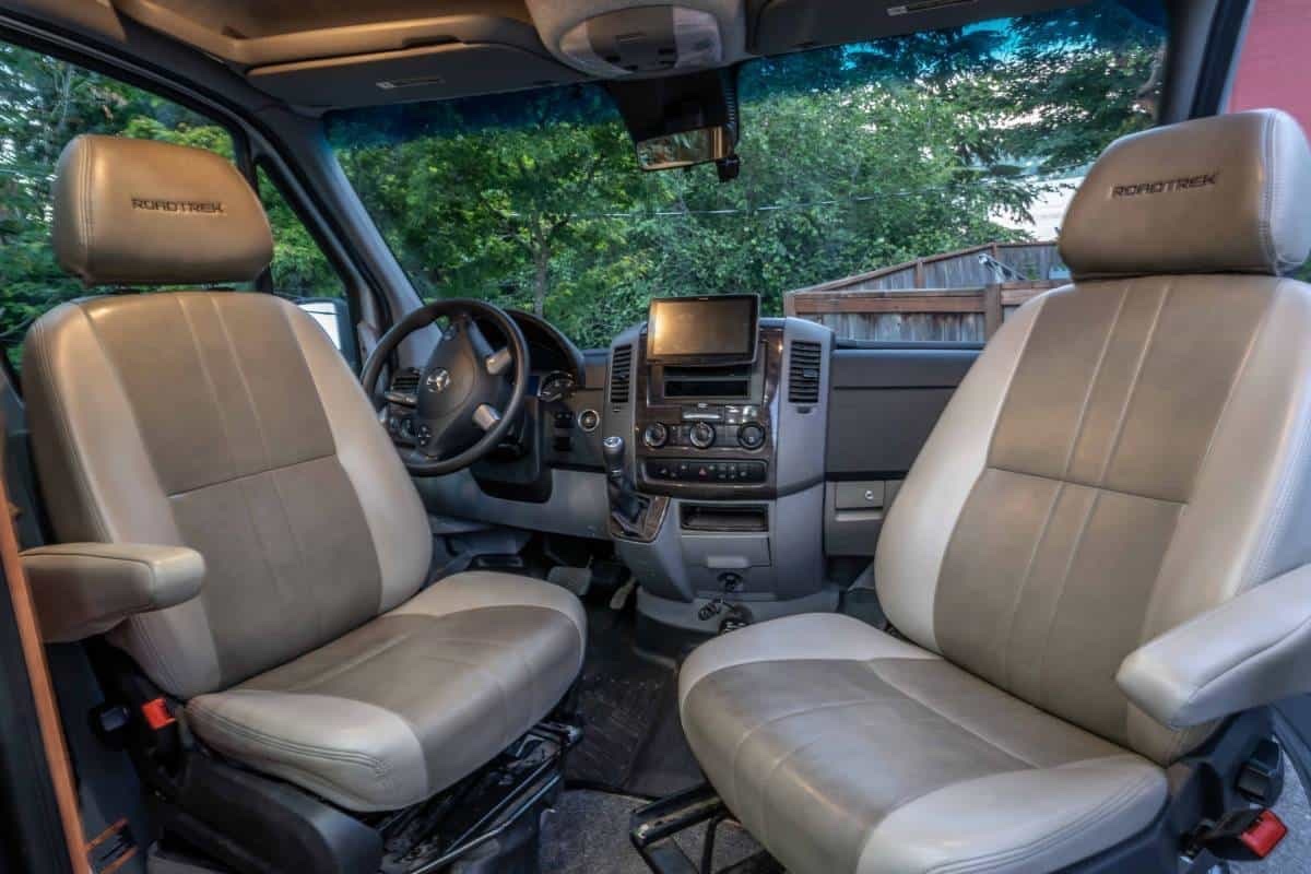 2015 Mercedes Sprinter Road Trek E 3500, 7
