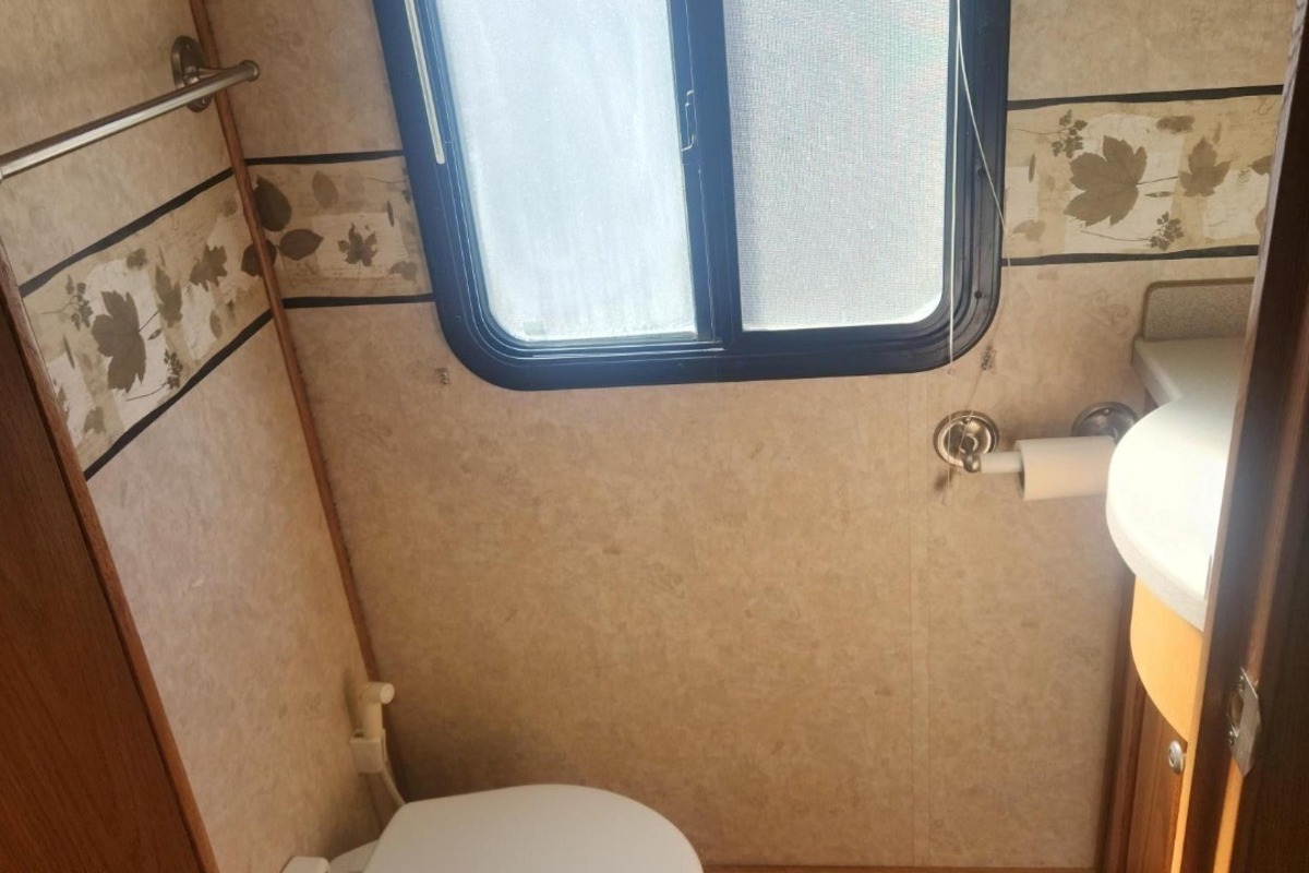 2005 Tiffin Allegro Bay 37DB 37DB, 17