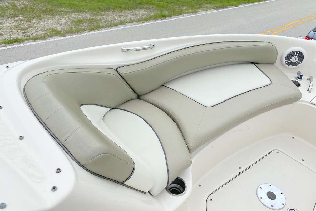 2006 Sea Ray 240 Sundeck, 8