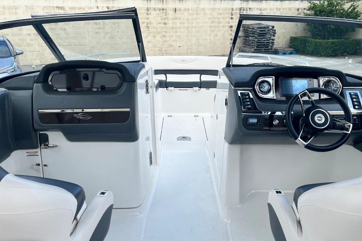 2016 Chaparral 277 SSX, 19