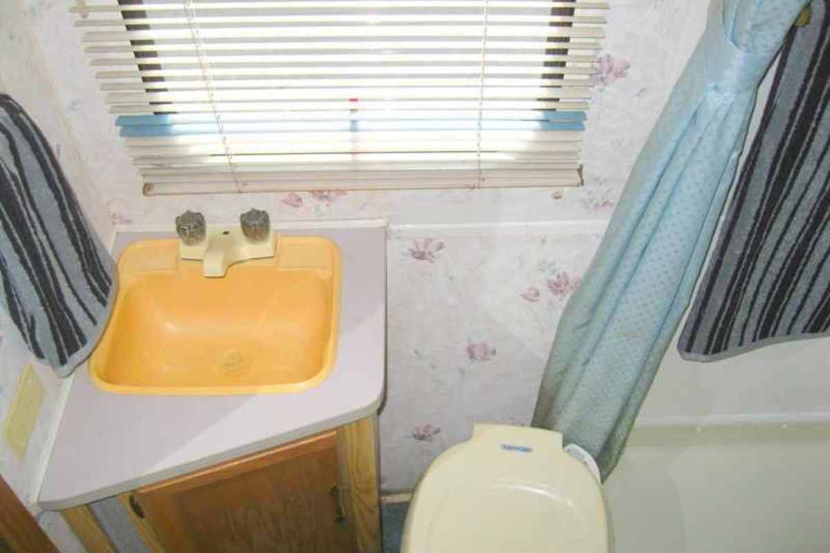 1944 WINNEBAGO WARRIOR, 6