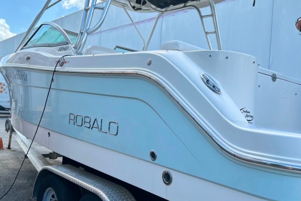 2015 Robalo R247, 16
