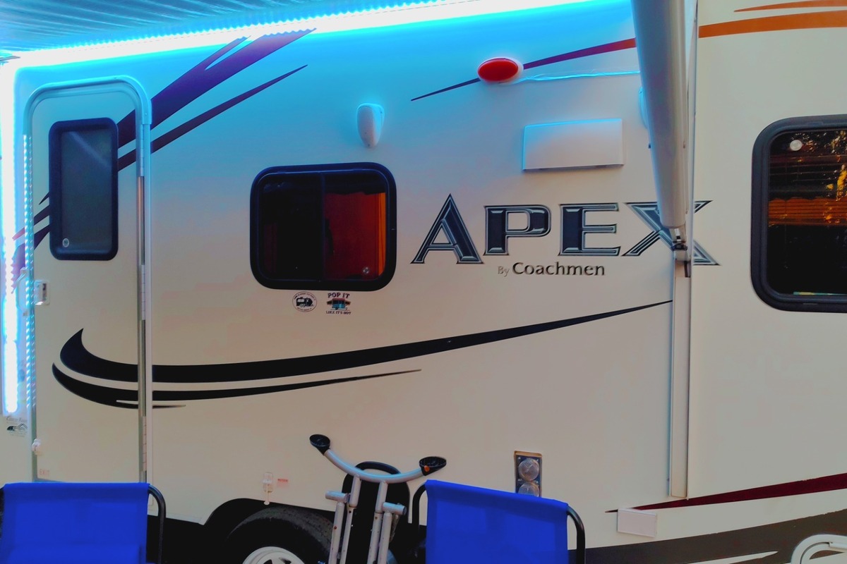 2012 Coachman Apex 16RBX, 3