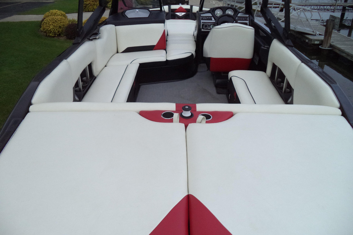 2012 Axis A22, 8