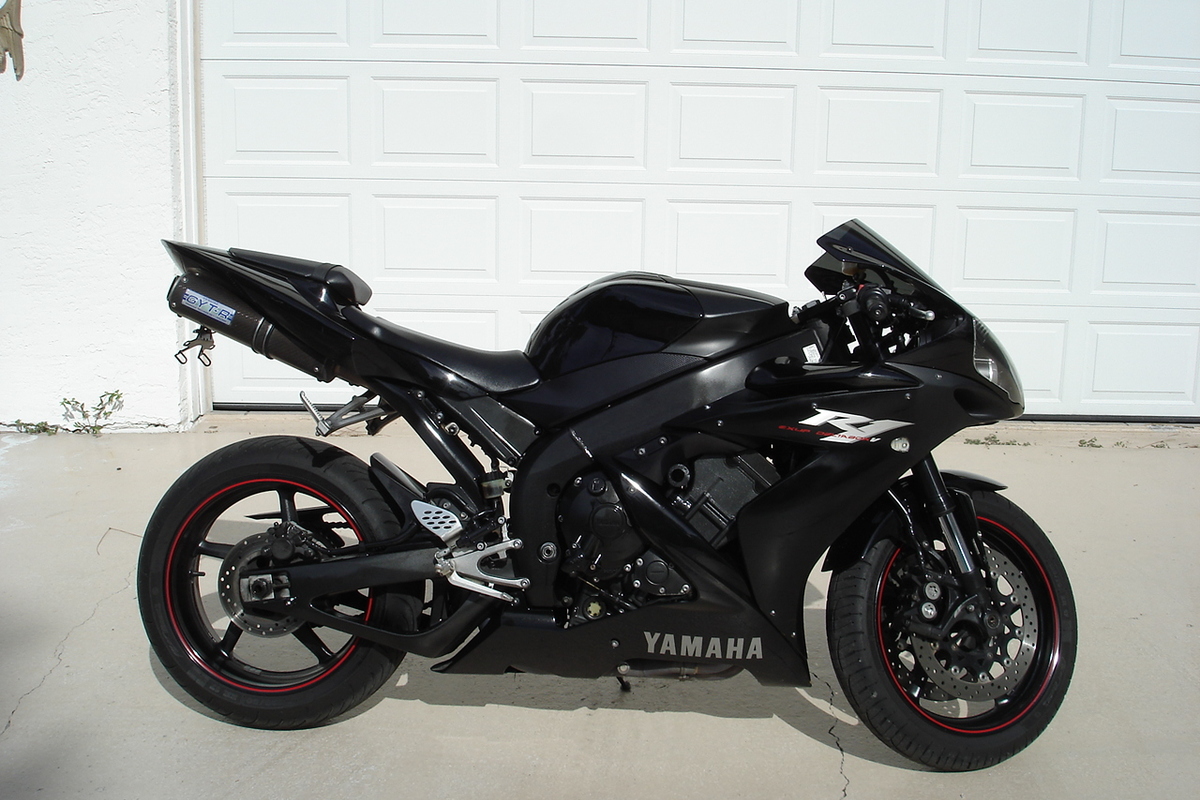 2006 Yamaha YZF-R1, 0