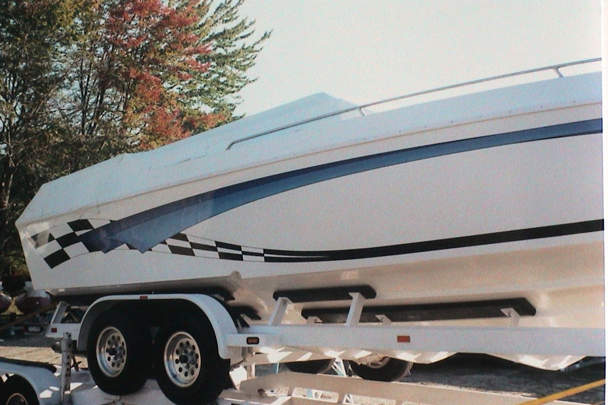 2001 Ultimate Warlock 27' World Class Race Boat, 3