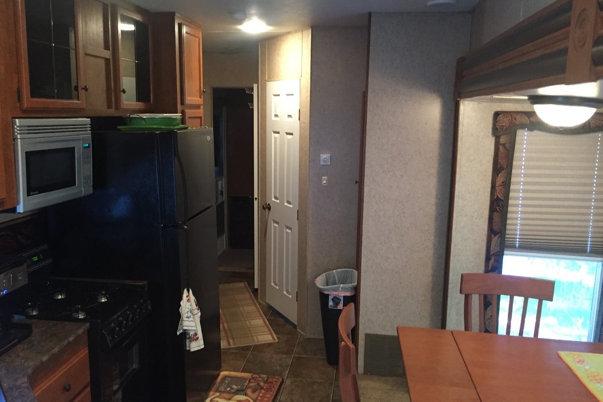 2012 Layton Homes Corp 458 - Layton, 3