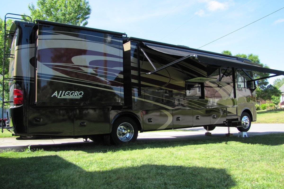 2016 Tiffin Allegro 34 PA, 11