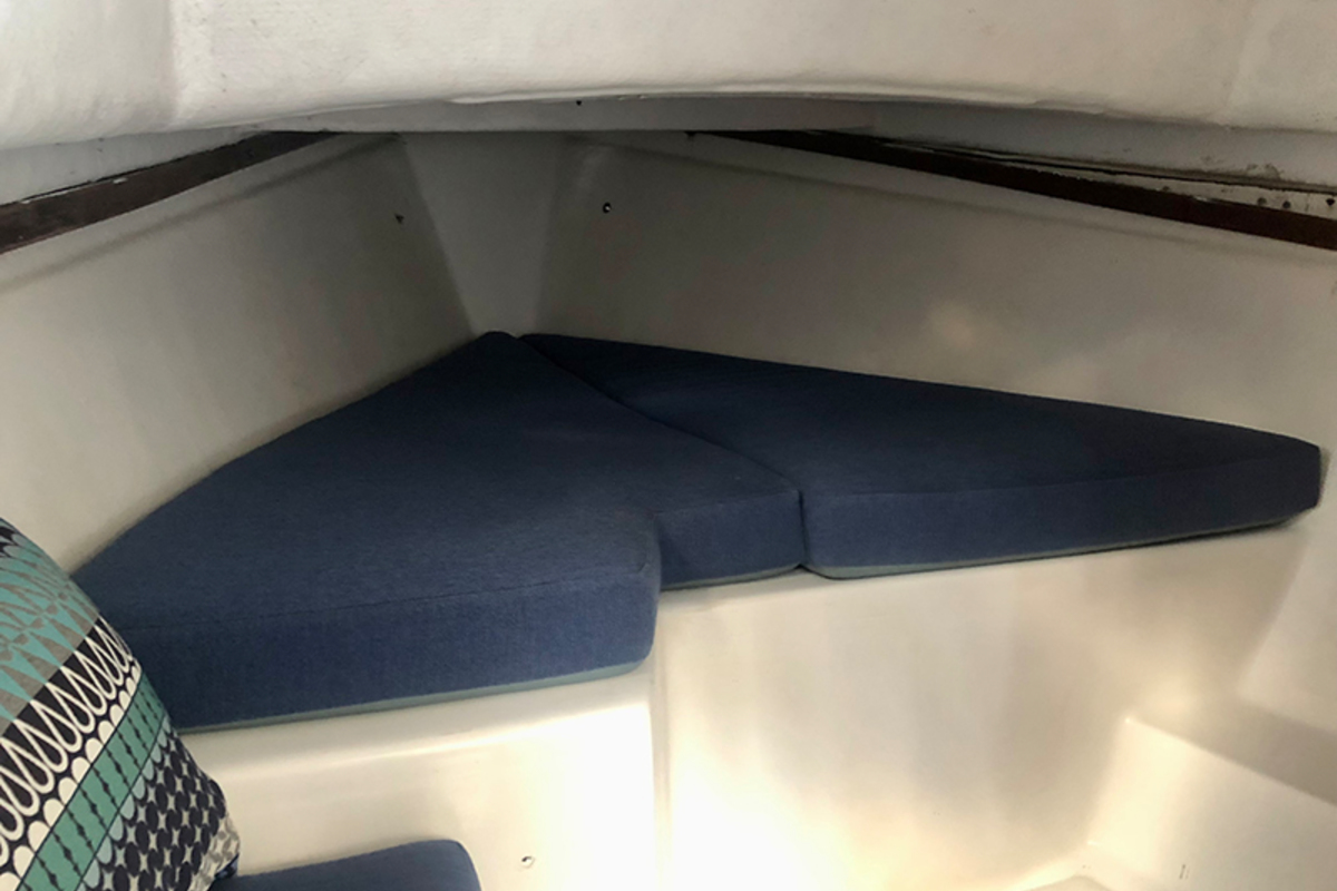 1976 MacGregor Newport Venture, 6