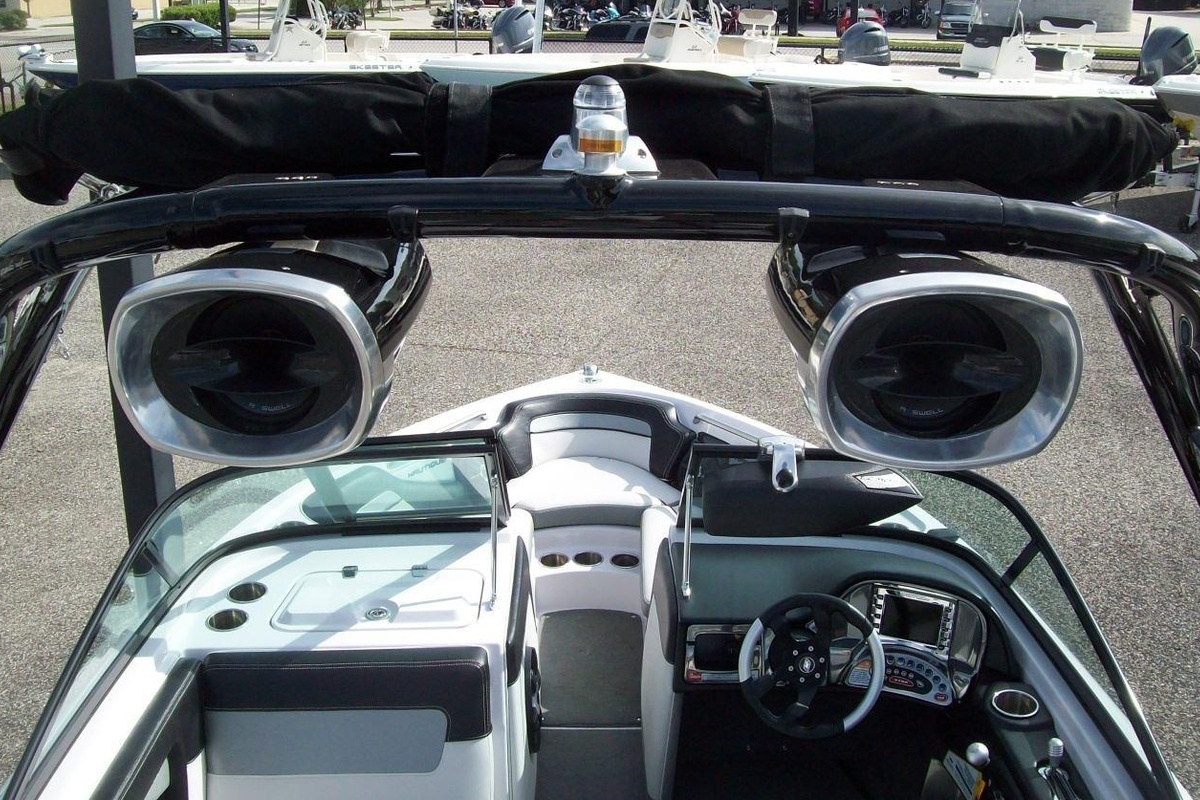 2011 Correct Craft Sport Nautique 200, 14