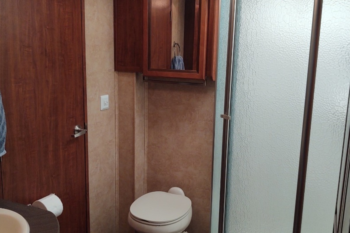 2012 Jayco 351 MKTS Eagle Premier, 12