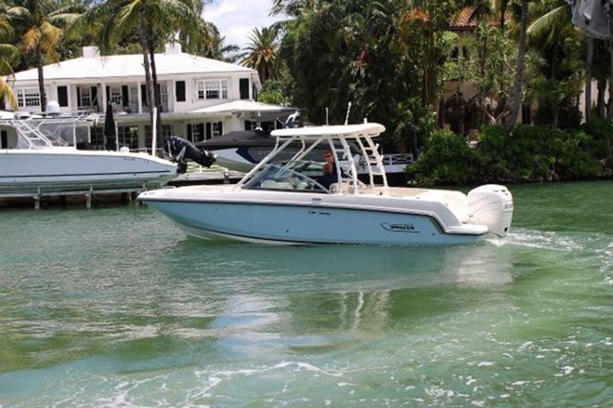 2016 Boston Whaler 230 Vantage, 4