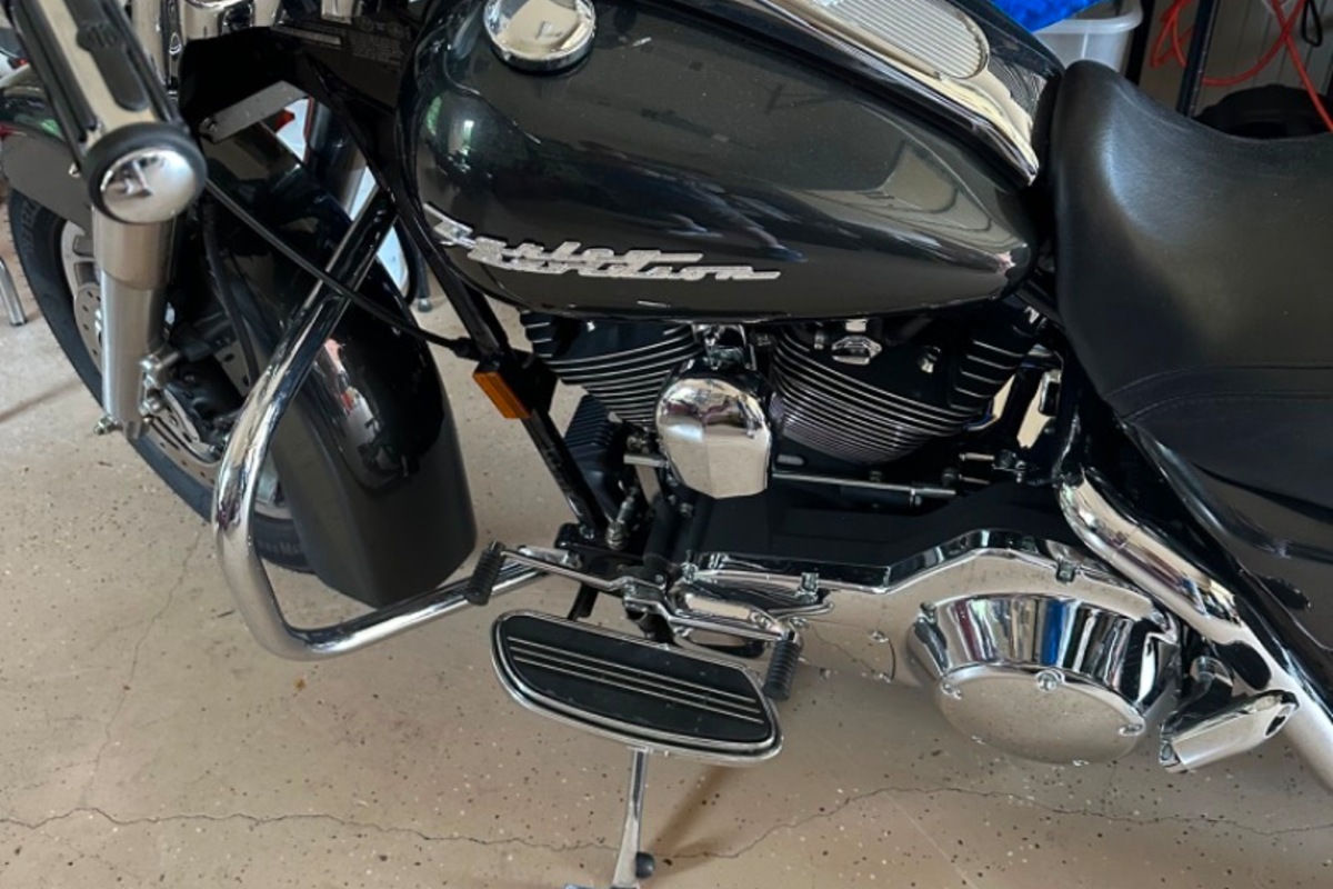 2005 Harley-Davidson FLHRS Road King Custom, 2