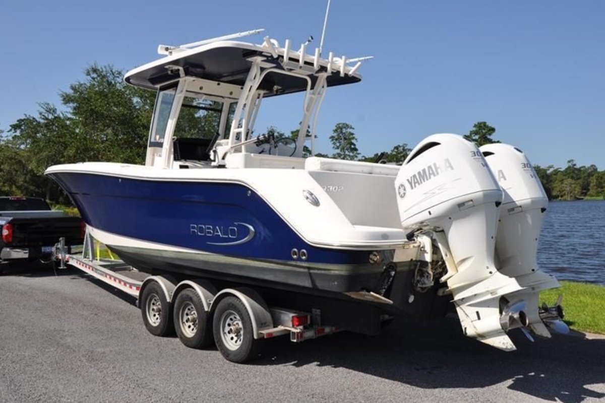 2017 Robalo R302, 1