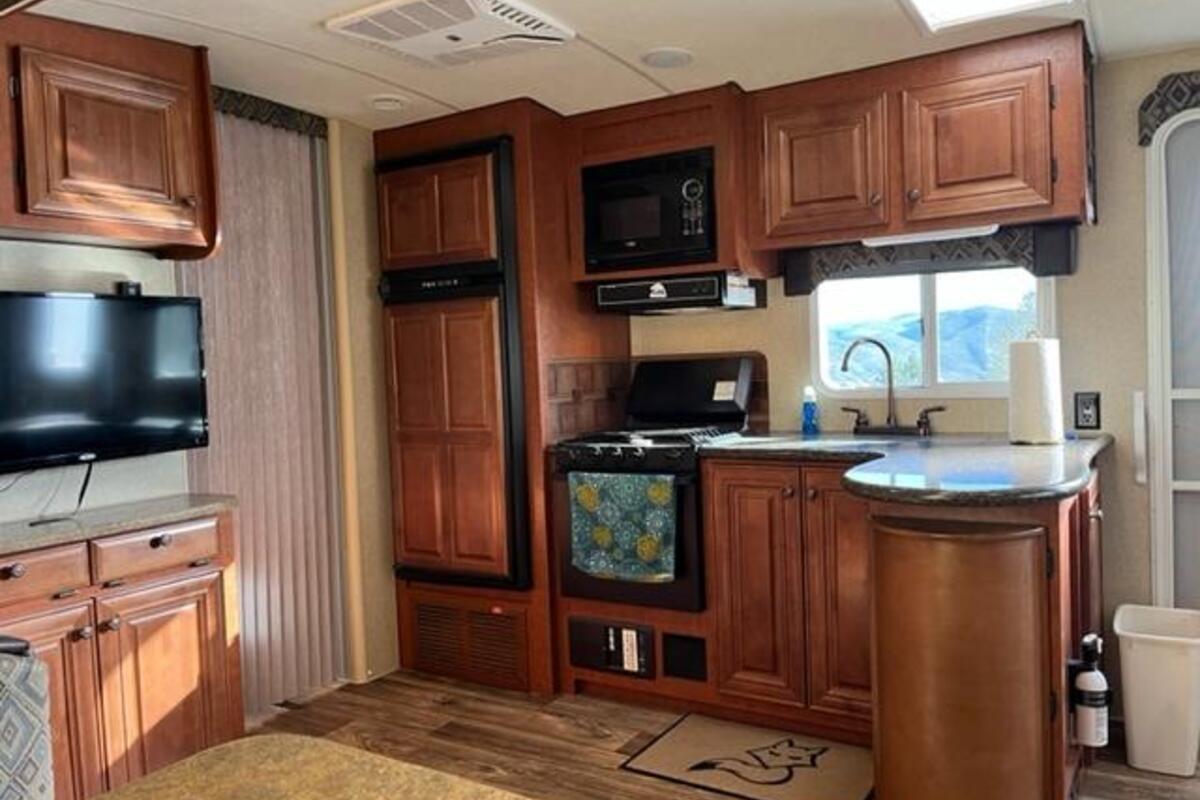 2019 Northwood Artic Fox 25Y, 4