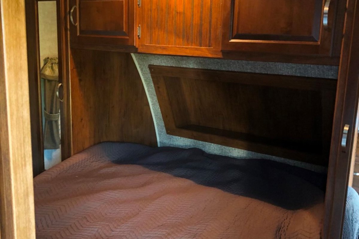2014 Keystone Laredo 303TG, 6