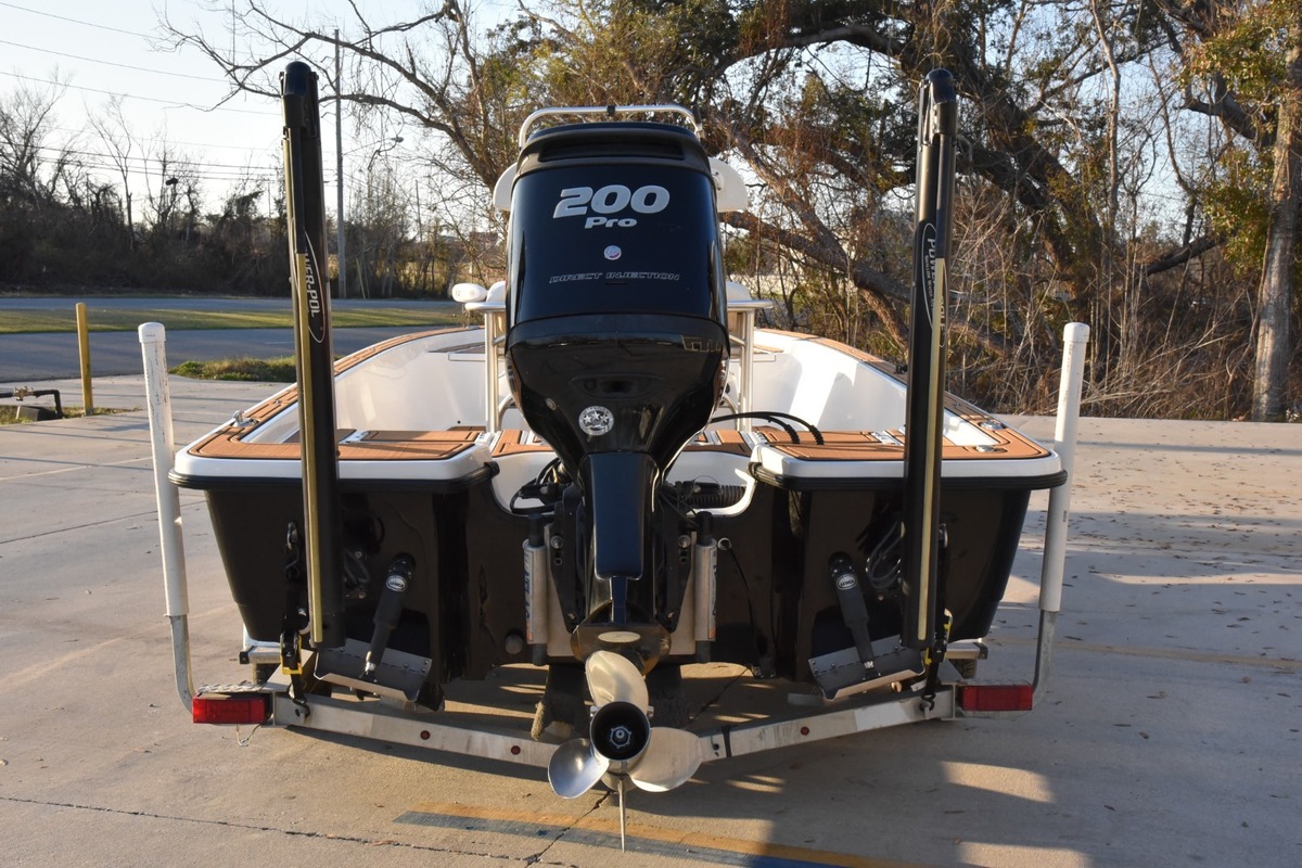 2013 Blazer Bay 2220 Fisherman, 12