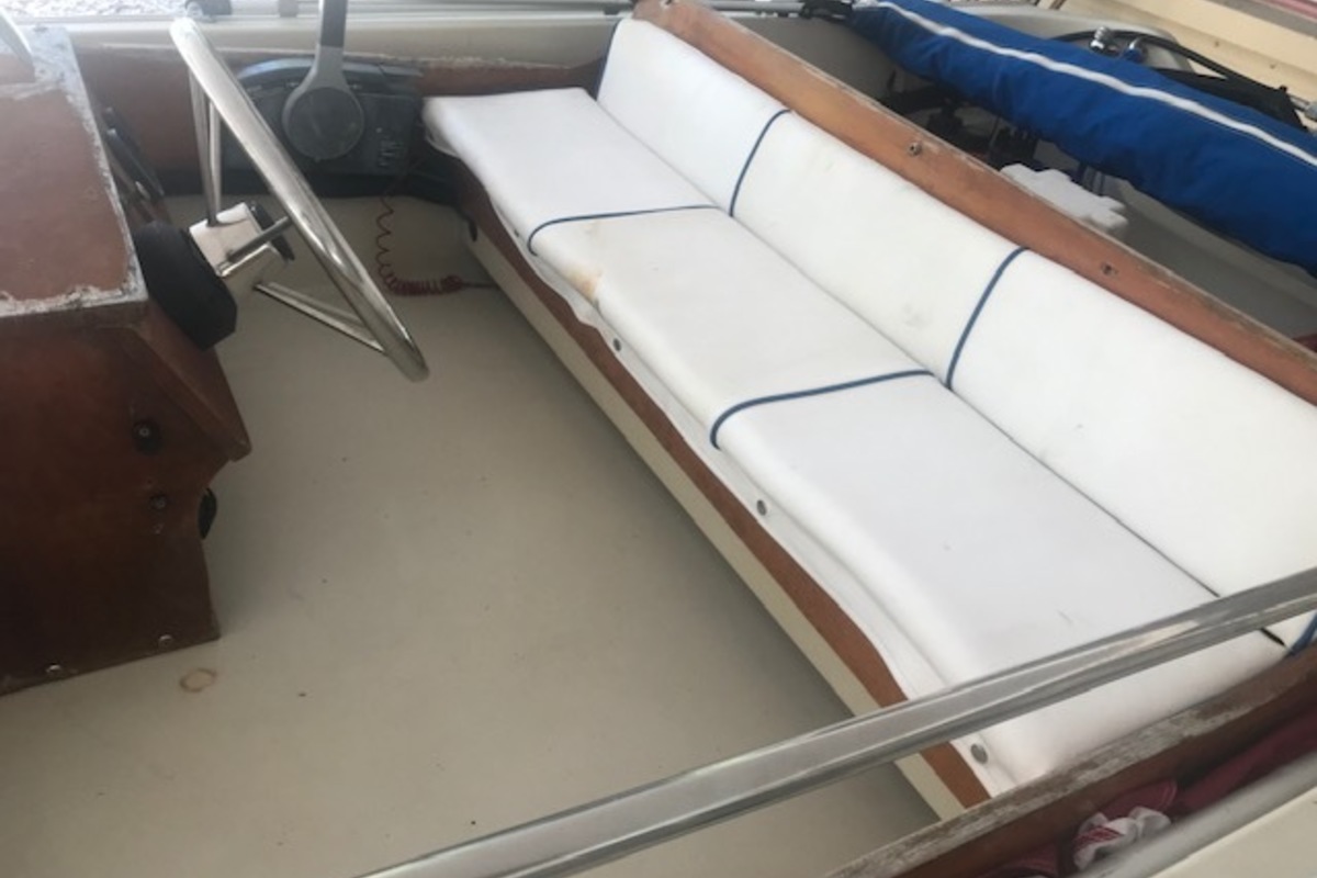 1989 Boston Whaler Super Sport, 7