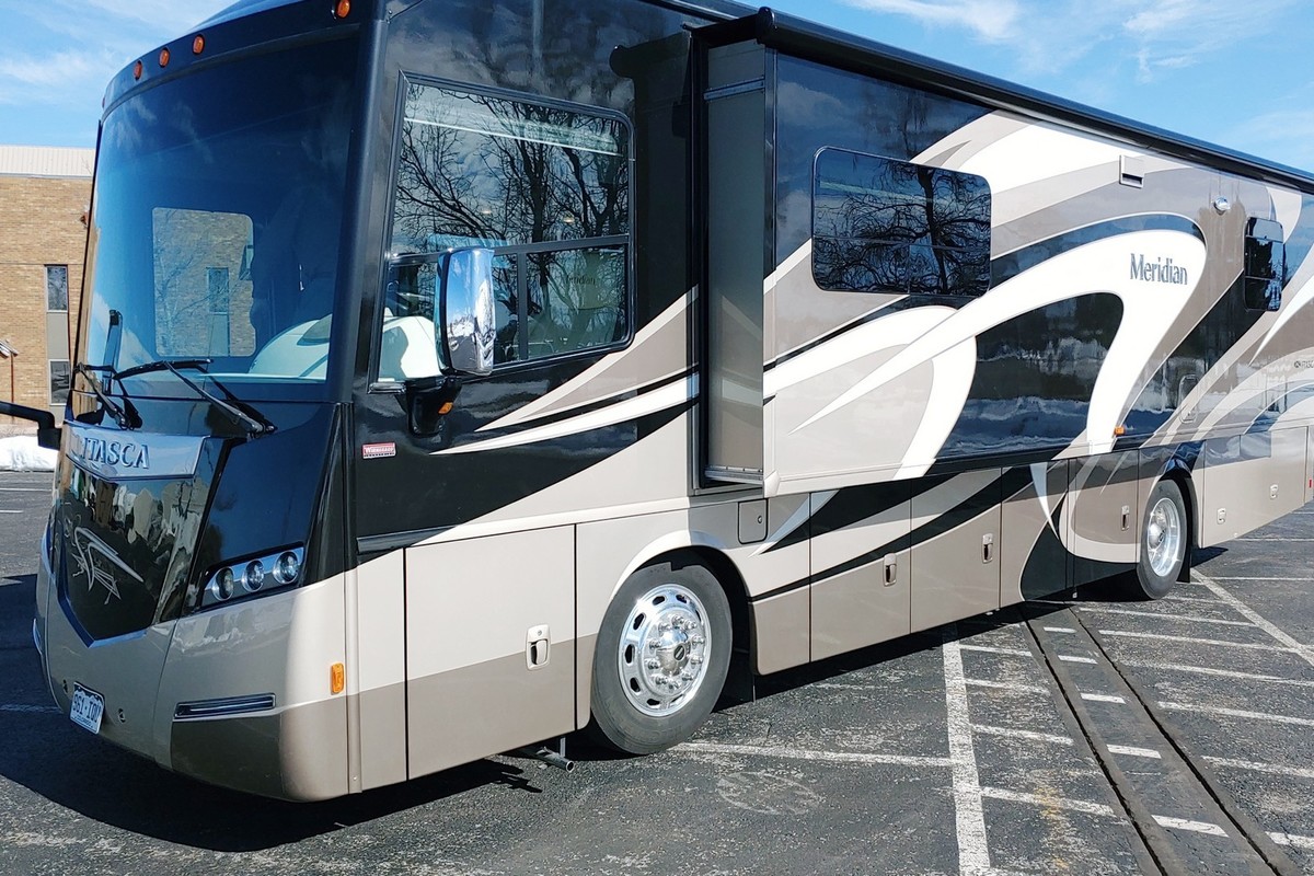 2014 Winnebago Meridian Itasca 34B in Denver, CO