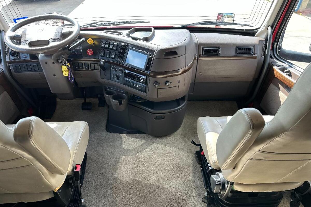 2018 Haulmark Volvo D16 Vector 600 HP 1300 RPM, 5