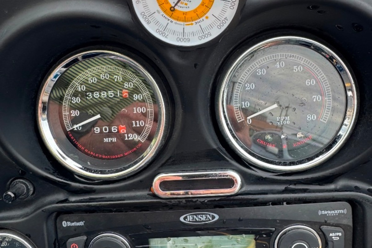 1999 Harley Davidson FLHTCI, 3