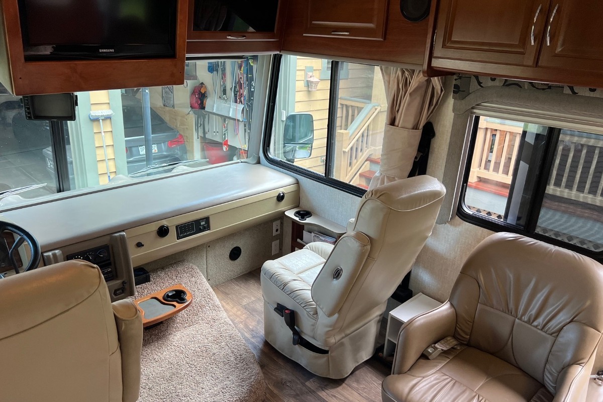 2008 Fleetwood Terra LX 34N, 3