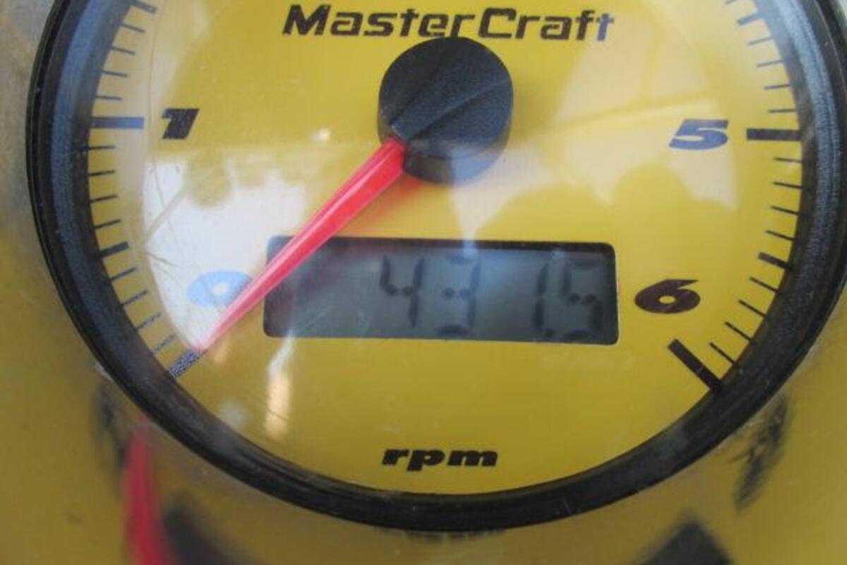 2004 MasterCraft Xstar, 8