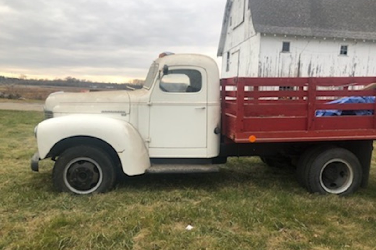 1949 International flat bed KB3, 1