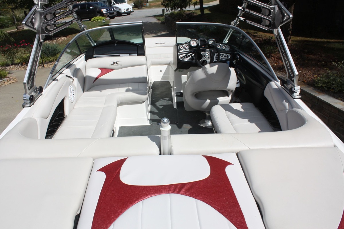 2008 MasterCraft X2, 3