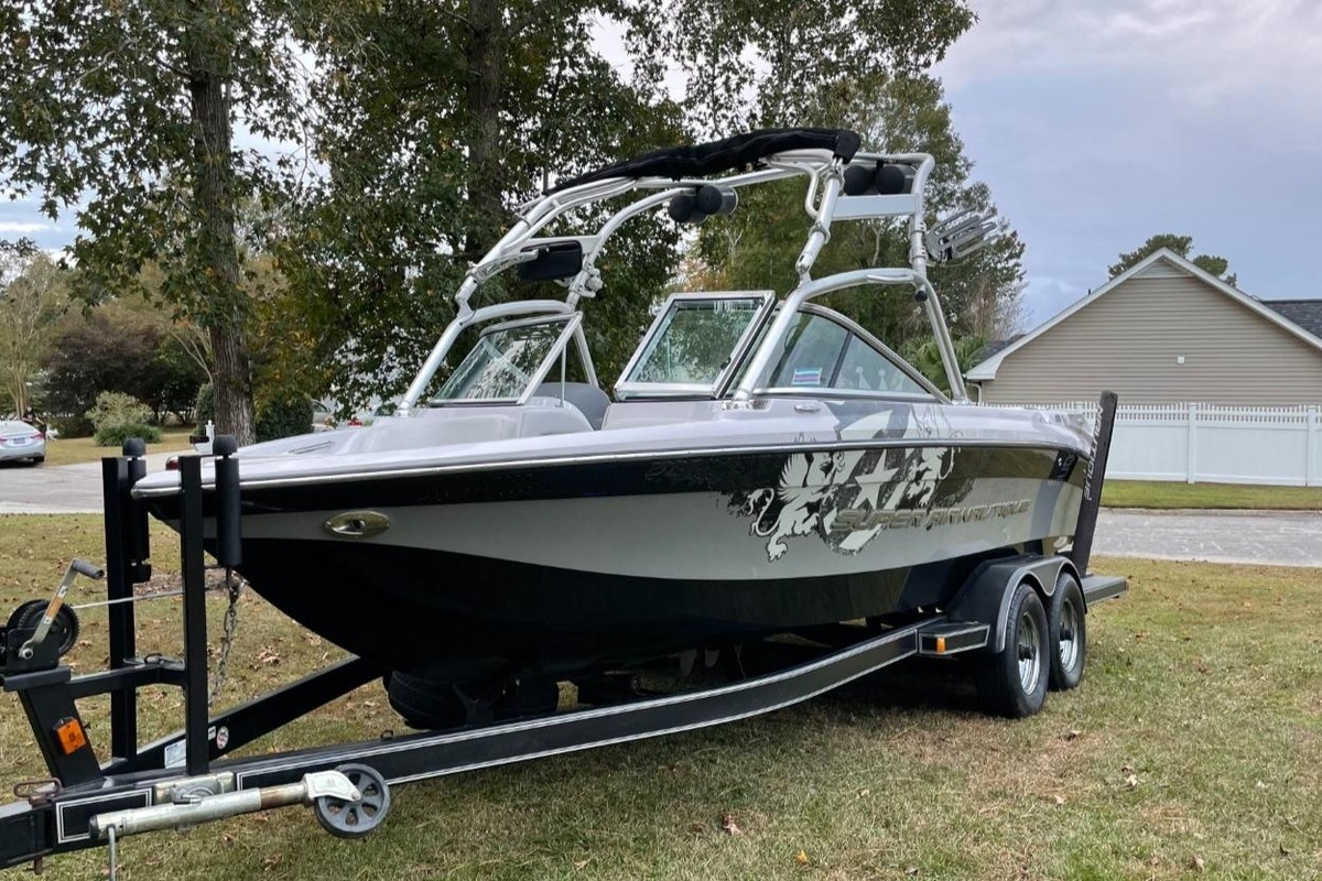 2008 Correct Craft Super Air Nautique 220, 28