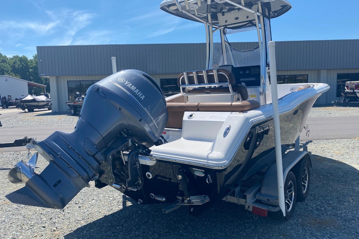 2017 Tidewater 210 LXF, 1