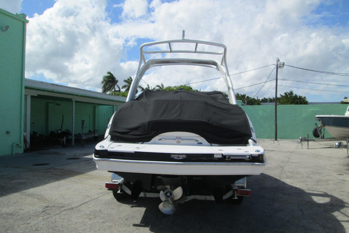 2012 Chaparral 264 Sunesta, 2