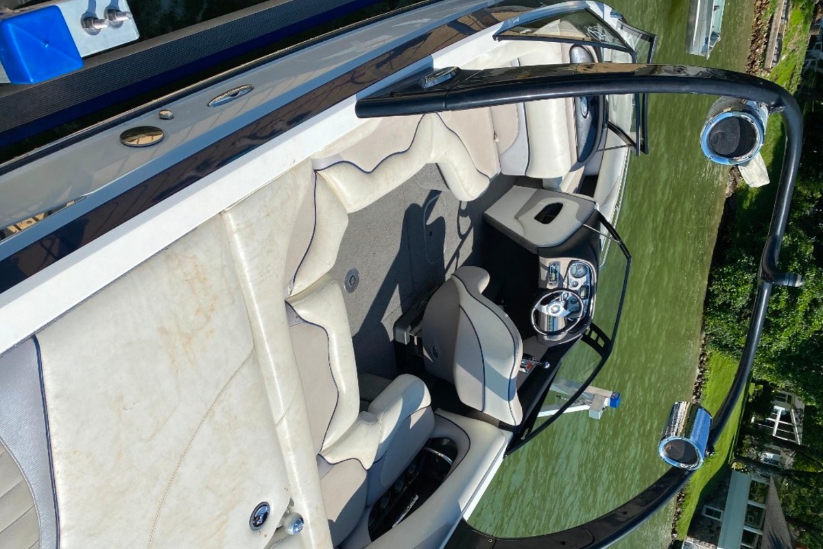 2008 Malibu Wakesetter, 1