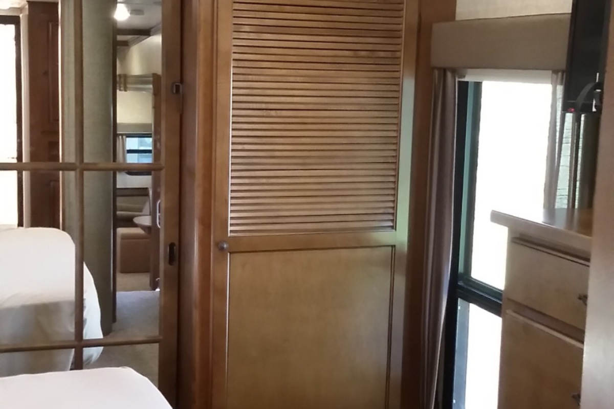 2015 Heartland Big Horn 3570RS, 11
