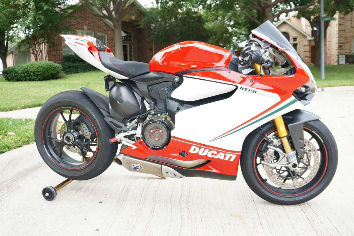 2012 Ducati Panigale Tricolore, 3