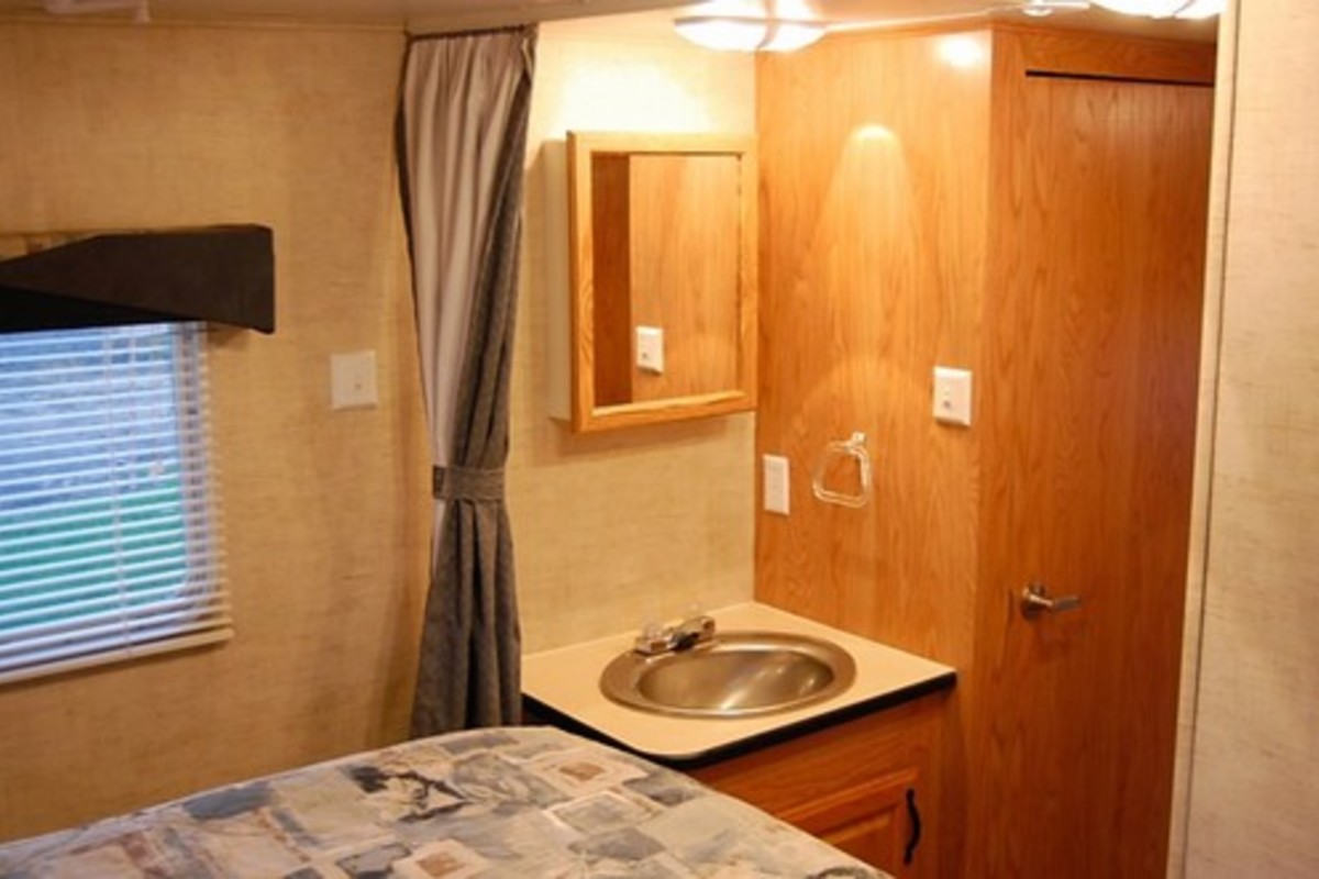 2005 Jayco Talon F33X, 3